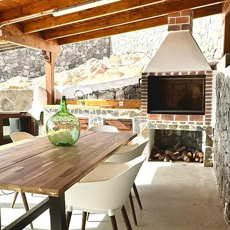 Chalé Luxury Natural Risco Barrio Taucho